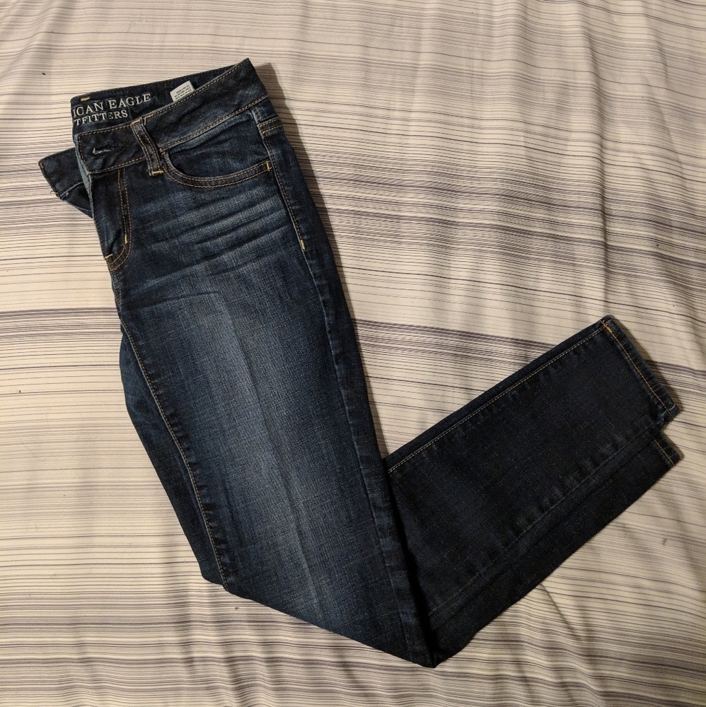 Dark wash jeggings